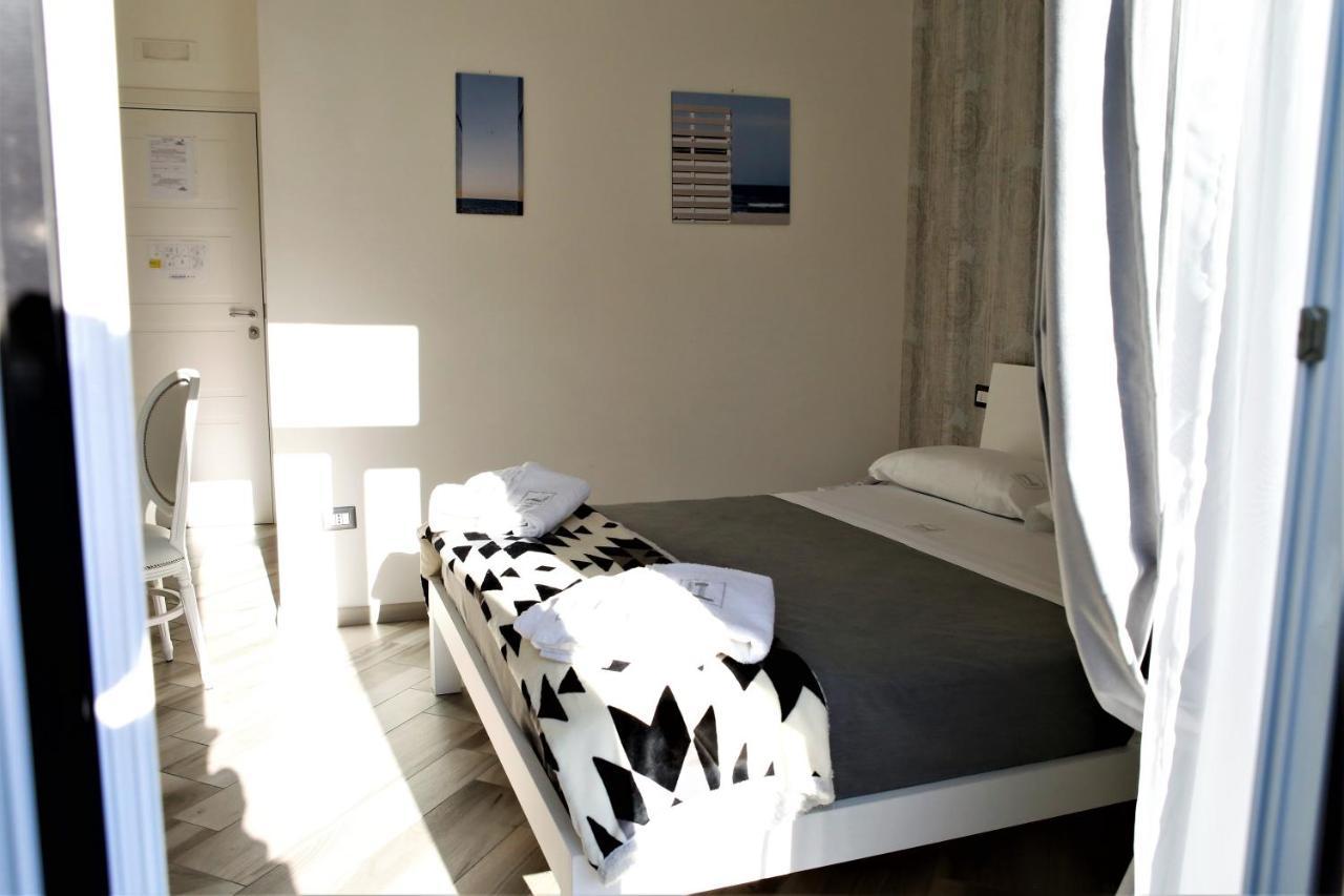 Hermes Rooms For Tourists Napoli Eksteriør billede