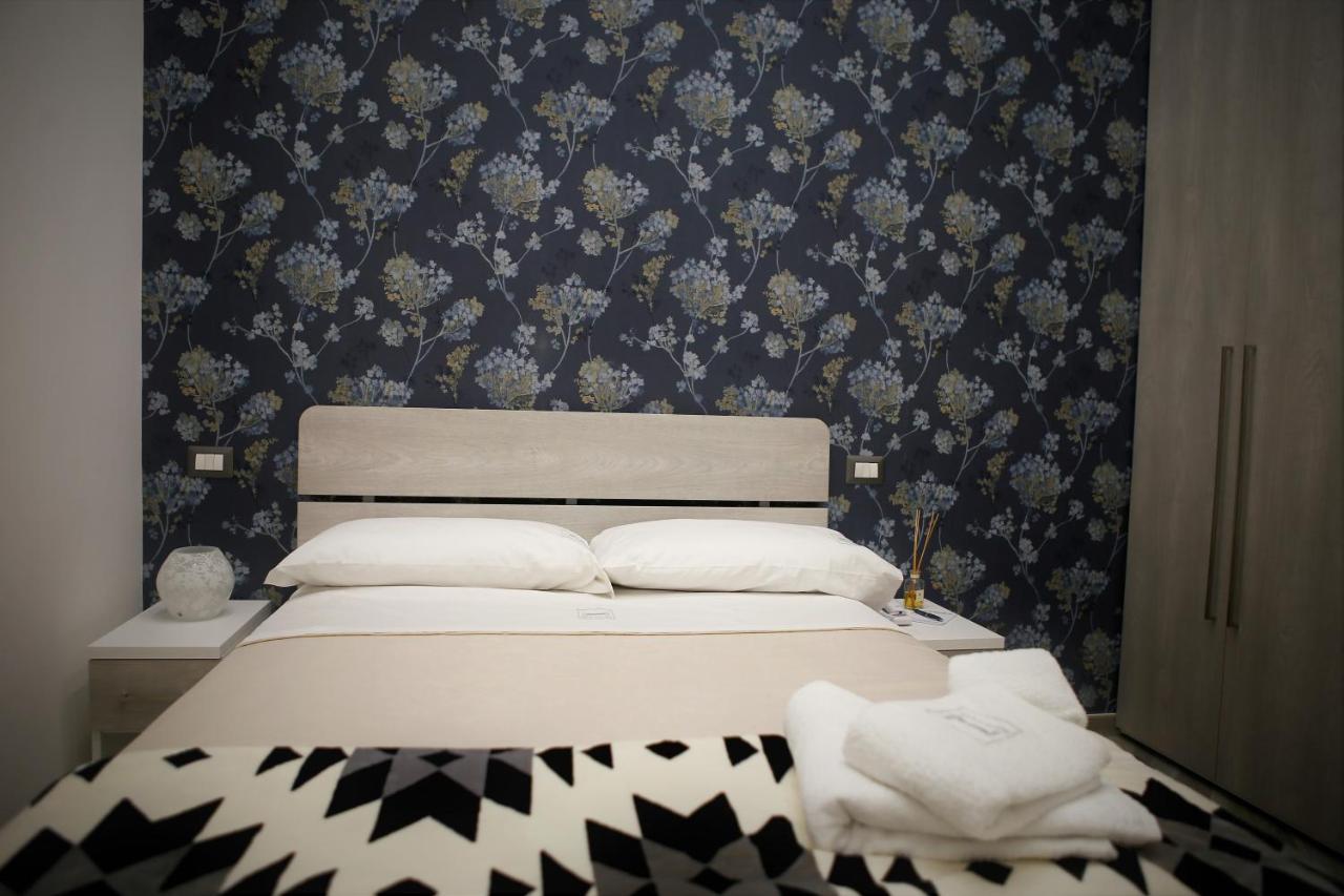 Hermes Rooms For Tourists Napoli Eksteriør billede