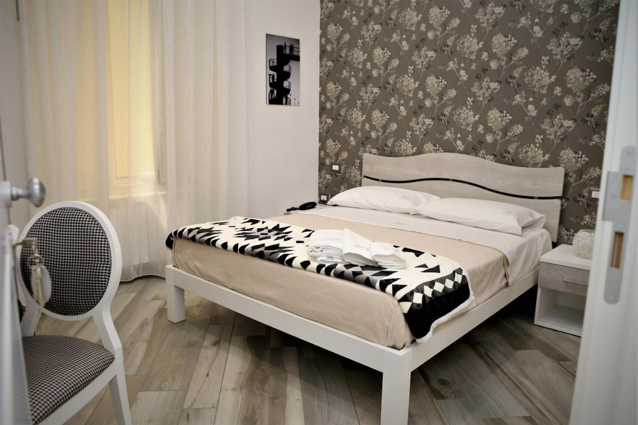 Hermes Rooms For Tourists Napoli Eksteriør billede