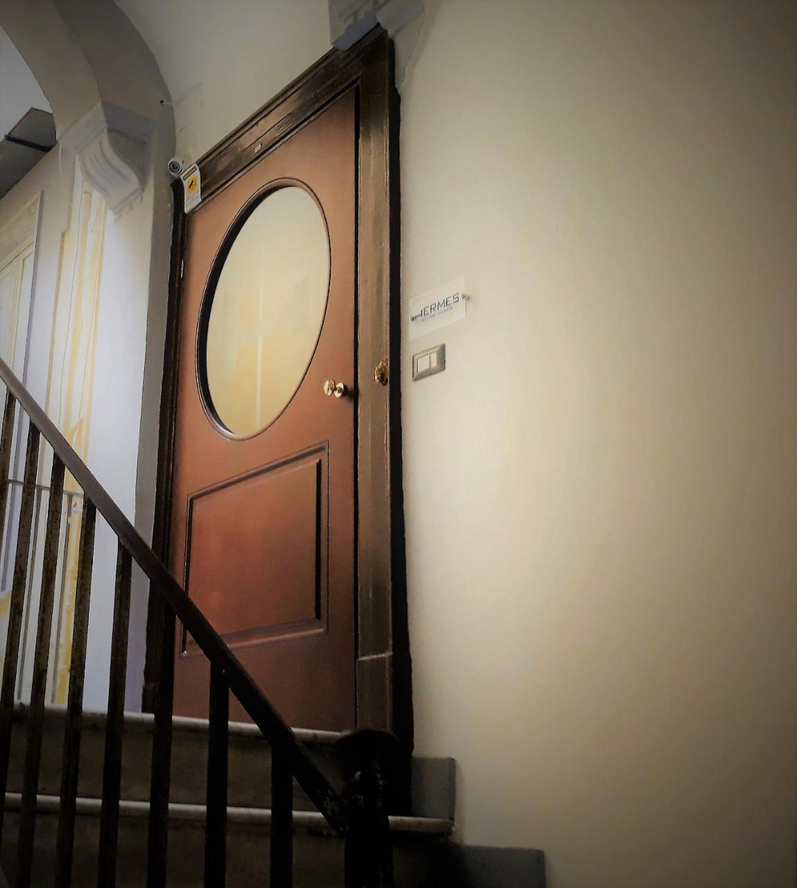 Hermes Rooms For Tourists Napoli Eksteriør billede